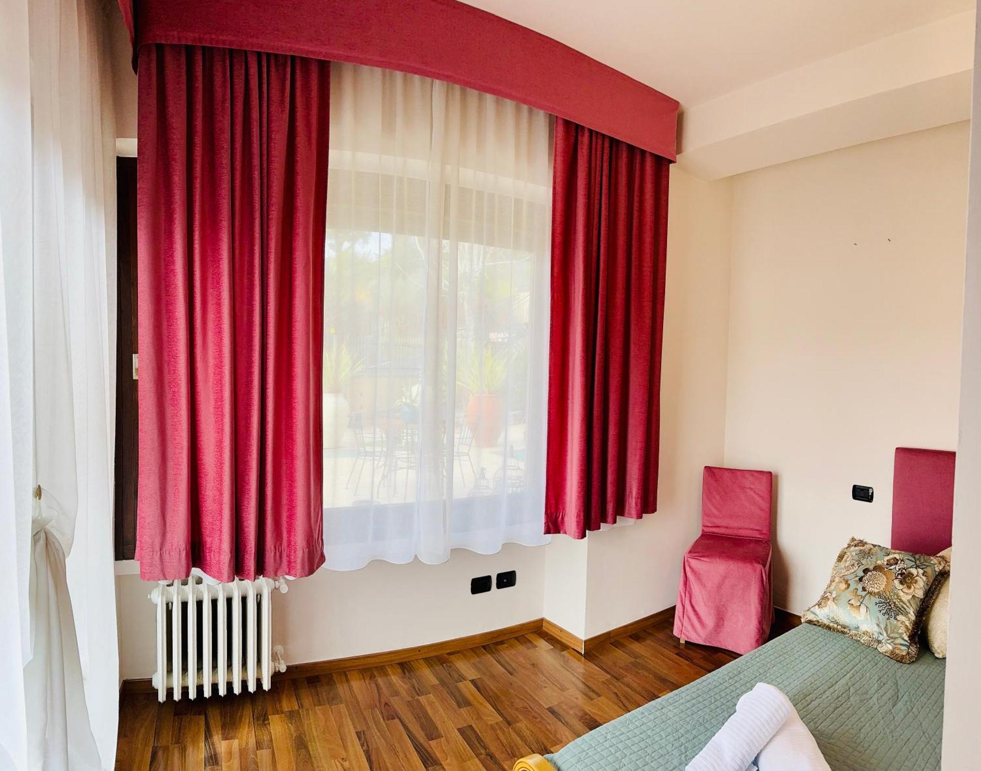 Welcome Traveller Frida'S Rooms Caprino Veronese Luaran gambar
