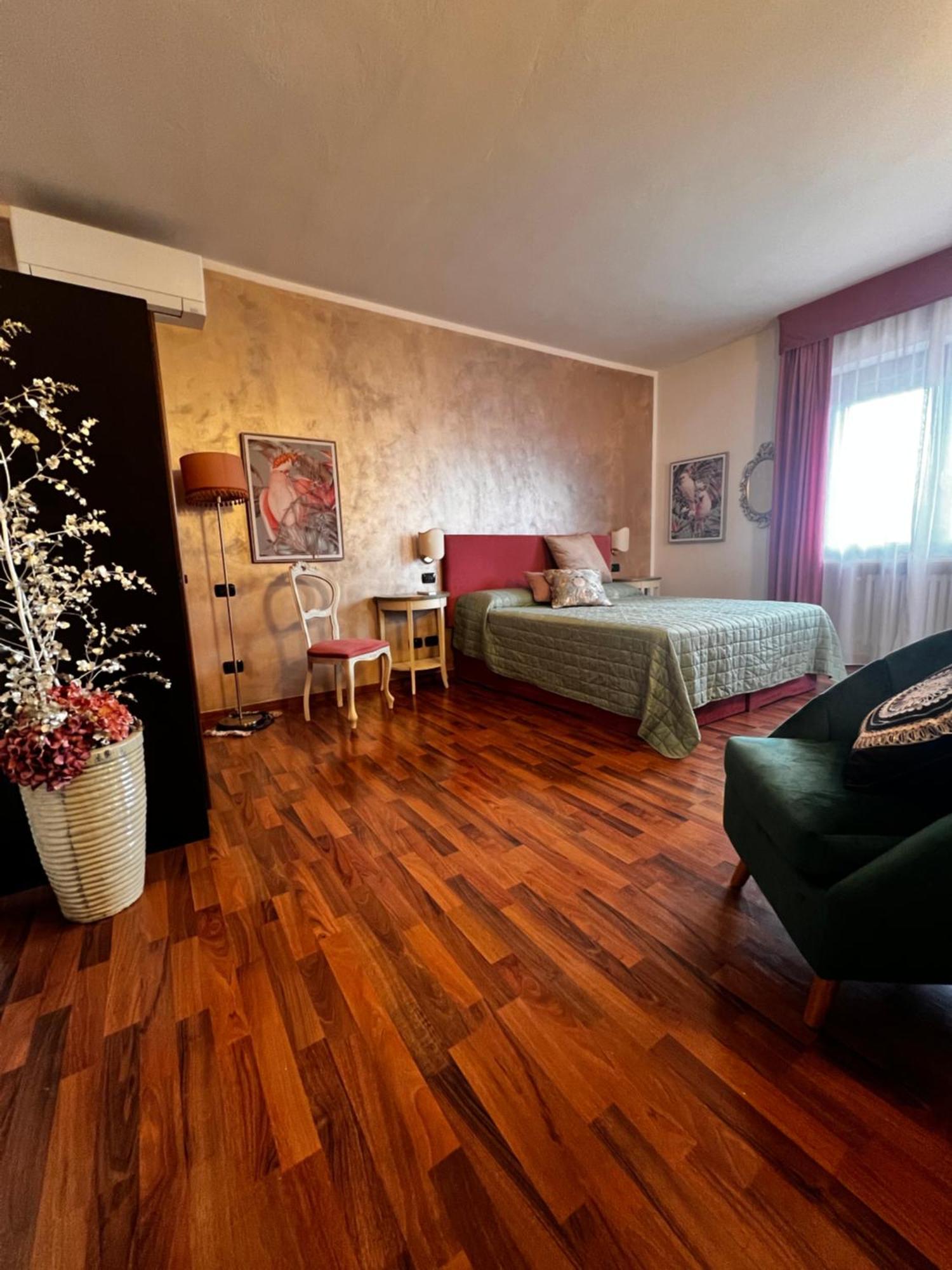 Welcome Traveller Frida'S Rooms Caprino Veronese Luaran gambar